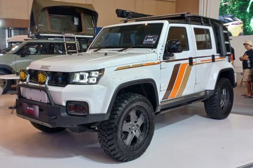 Referensi Modifikasi BAIC BJ30 Hybrid dan BJ40 Plus di GJAW 2025