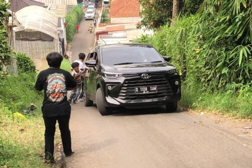 Bahaya Pindah Gigi Mobil di Tanjakan