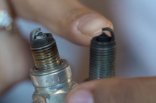 Ingat Lagi Ruginya Menggunakan Busi Palsu