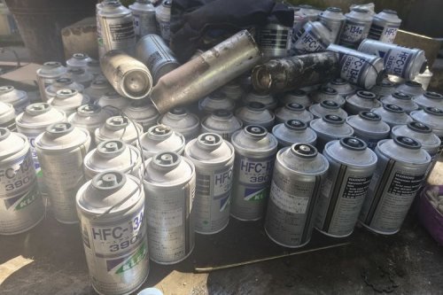 Paket Isi Freon AC Mobil di Lapak Daring: Murah tapi Berisiko