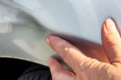 Kenapa Pintu Pagar Bengkel Ketok Magic Selalu Ditutup?