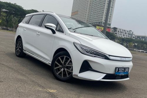 Komparasi MPV Listrik Rp 400 Jutaan: BYD M6 Vs Aletra L8 EV