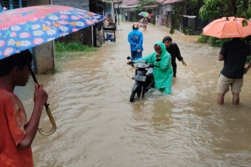 Keamanan Motor Listrik di Musim Hujan Jakarta: SImak Kata Pabrikan