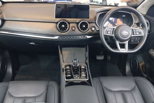 Manakah yang Lebih Unggul: DFSK Seres 3 atau Wuling Binguo EV?