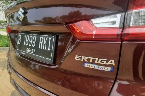 Persaingan Mobil Hybrid Keluarga: Toyota Veloz Vs Suzuki Ertiga