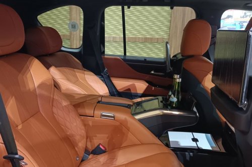 Lexus LX 700h: SUV Flagship dengan Teknologi Hybrid dan Fitur Premium