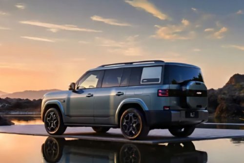 BYD Luncurkan SUV PHEV di China, Bisa Tempuh 1.300 Km