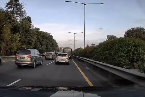 Insiden Anak Terjatuh dari Bus, kenapa Pintu Darurat Bisa Terbuka?