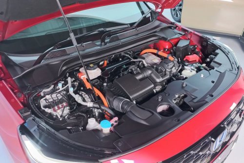 Biar Awet, Hindari Kesalahan Sepele Ini pada Mobil Hybrid