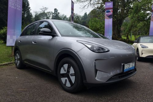 Selisih Rp 30 Juta, Apa Perbedaan Geely EX2 Pro dan Max?