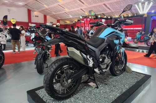 Kawasaki KLE 500 Vs Morbidelli T502X, Motor Adventure Jepang dan China