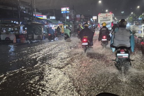 Waspada Banjir Jakarta: Pantau Update Real-Time Lewat Aplikasi Ini!