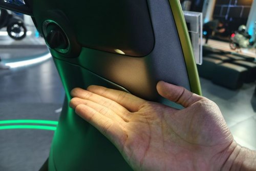 Ulik Perbedaan Vespa Sprint 2026 dengan Model Sebelumnya