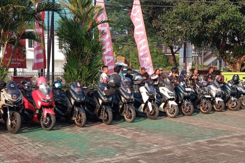Touring Bukan Ajang Arogansi, Begini Etika Konvoi yang Benar