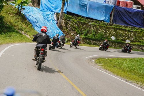 Produsen Pelumas Promosikan Wisata Alam Lewat Touring Motor