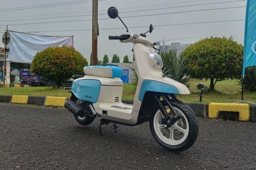 Yamaha Fazzio vs WMoto Swiftbee 125: Mana yang Lebih Unggul?