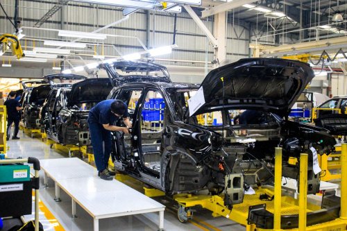 Pemerintah Akui Pasar yang Masih Kecil Hambat Pabrikan Bangun Pabrik EV