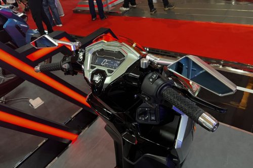 Modifikasi Honda Vario 125 Cyber Street: Gaya Street-Tech Kekinian