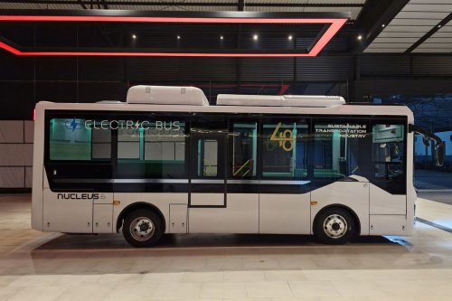 Peluncuran Bus Listrik Nucleus 6 oleh Karoseri Laksana