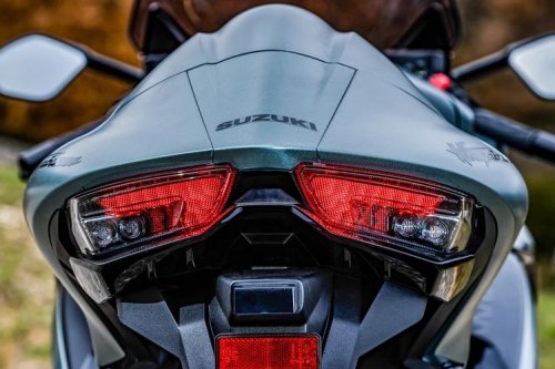 Suzuki Hayabusa 2025: Legenda Kecepatan yang Masih Brutal