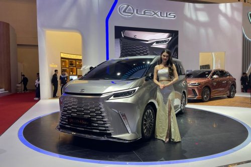 Komparasi MPV Mewah: Denza D9, Toyota Alphard, dan Lexus LM