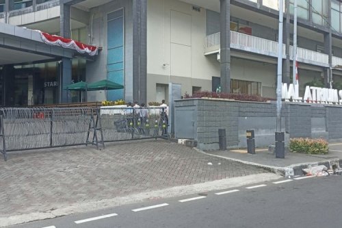 Imbas Aksi Massa, Pusat Otomotif Atrium Senen Tutup Sementara