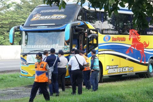 158 Bus Terjaring di Tol Jagorawi, Masalah KIR Paling Banyak Ditemukan