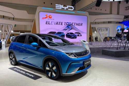 Komparasi Harga GAC Aion UT Lawan BYD Dolphin dan Wuling Binguo EV