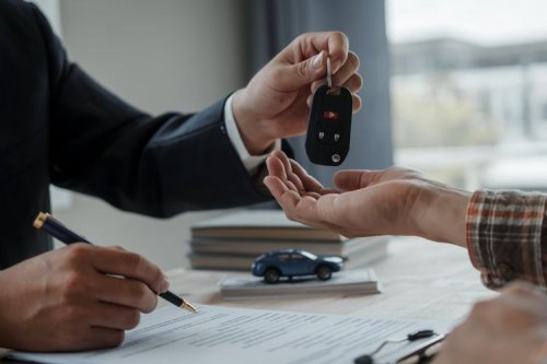 Menko Airlangga Sebut Tidak Ada Insentif buat Otomotif di Tahun Depan