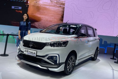 Ertiga Hybrid Nihil Distribusi, Harga Mobil Listrik