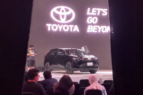 Inovasi Toyota bZ4X Facelift di GIIAS 2025
