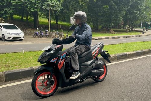 Review Honda Vario 125 Street: Ergonomi Nyaman, Harga Terjangkau