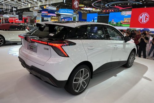 Harga Spesial dan Penawaran MG4 EV Max di GIIAS 2025