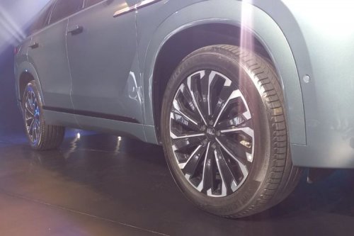 Dibanderol Rp 689,9 Juta, Ini Spesifikasi Lengkap Jaecoo J8 ARDIS