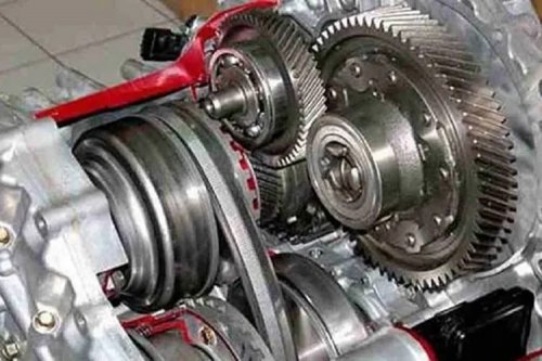 Tips Menanjak Mobil Matik CVT dengan Aman dan Lancar