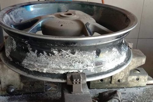 Panduan Memilih Cairan Ban Tubeless yang Tepat untuk Motor