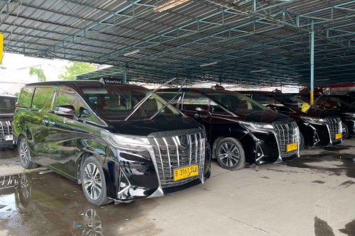 Harga MPV Mewah Bekas September 2025: Alphard mulai Rp 90 Jutaan
