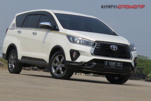 Mobil Listrik Polytron, Rocky Vs Tiggo Cross