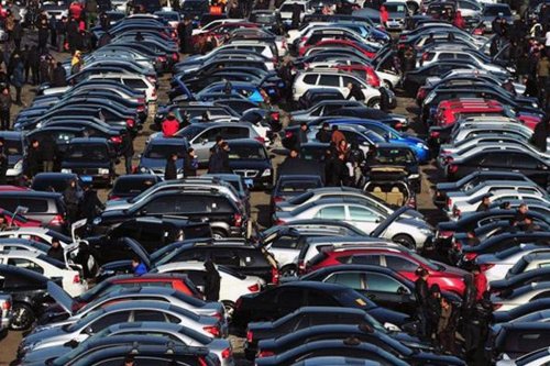 Survei LPEM UI: Konsumen Indonesia Lebih Memilih Mobil Bekas