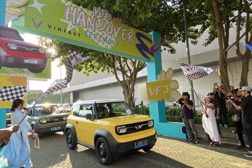 VinFast Serahkan 400 Unit VF3 ke Konsumen