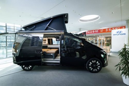 Hyundai Pamerkan Camper Listrik Berbasis Staria, Pakai Panel Surya