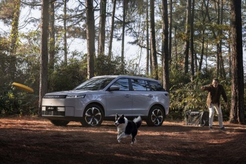 Efisiensi Biaya Jadi Pertimbangan Konsumen Daerah Beli Mobil Listrik