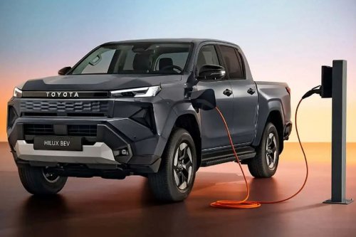 Toyota Hilux EV Meluncur, Jarak Tempuh 240 Km