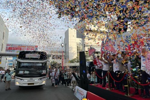 Ribuan Pengguna Motor Honda Berangkat Mudik Bareng