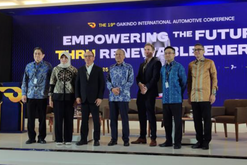 Kendaraan Listrik Bisa Guncang Industri Otomotif Nasional