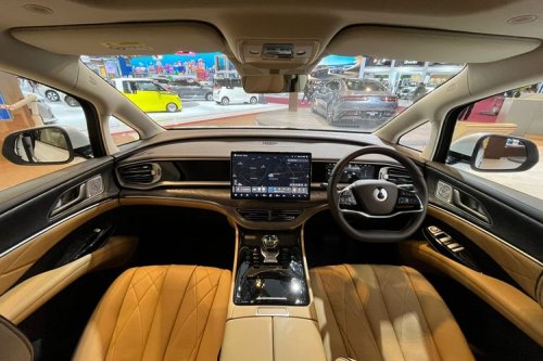 Spesifikasi Denza D9, Mobil Mewah Terlaris di Indonesia Tahun Lalu