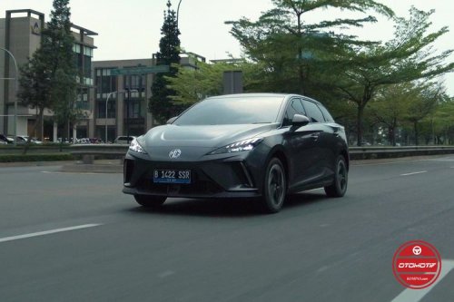 Diva Cerita: Kenyamanan dan Kekurangan MG4 EV di Jalanan Jakarta
