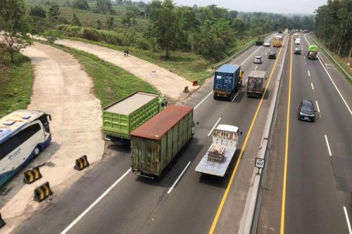 Bukan Cuma Turunan, Tanjakan Tol Cipularang Juga Bisa Jadi Black Spot