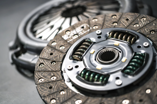 Cegah Kopling Lengket Setelah Mobil Manual Terobos Banjir