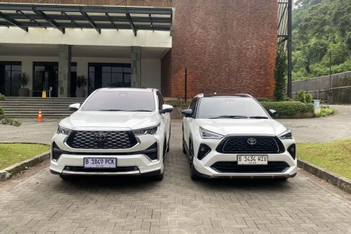 Sekian Konsumsi BBM Toyota Innova Zenix Hybrid dan Yaris Cross Hybrid